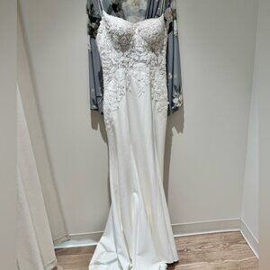 Allure Bridals A1253 Ivory Sheath Wedding Dress